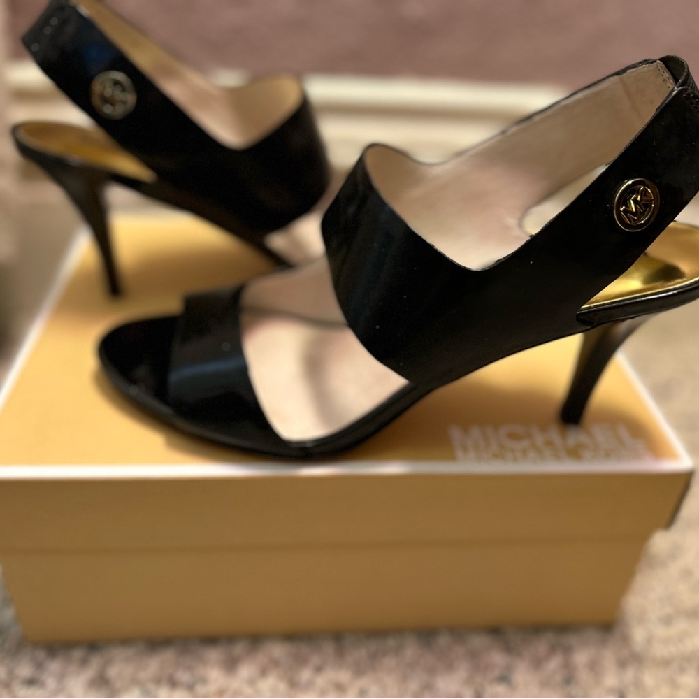 Michael Kors Rochelle Open Toe Patent Black Heels - 8-1/2M -